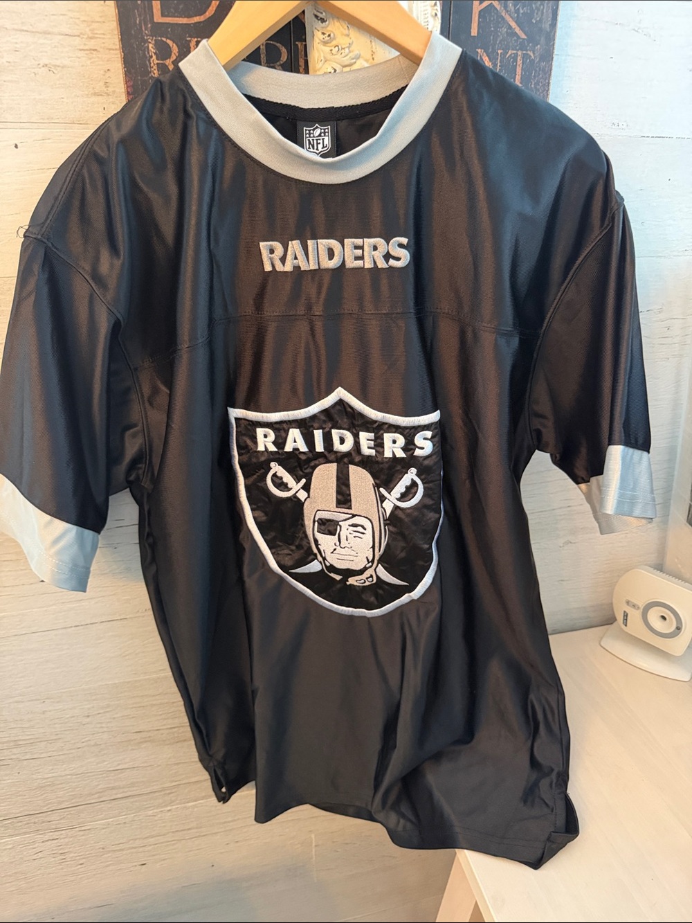 NFL Raiders Black and Silver Short Sleeve Jersey Top